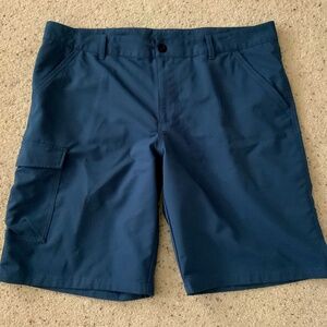 Columbia Shorts, 40W, 11L, Blue